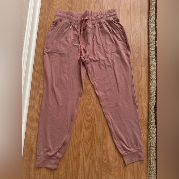 Ascend sweats size L - Picture 1 of 3